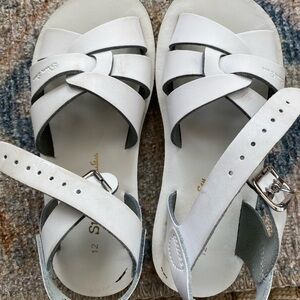 Girls Saltwater Sandals Size 12